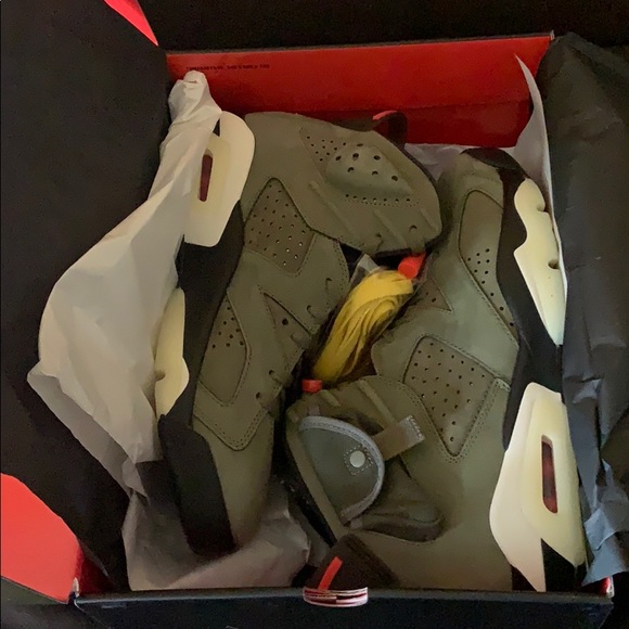 Travis Scott Jordan 6 - Picture 3 of 5